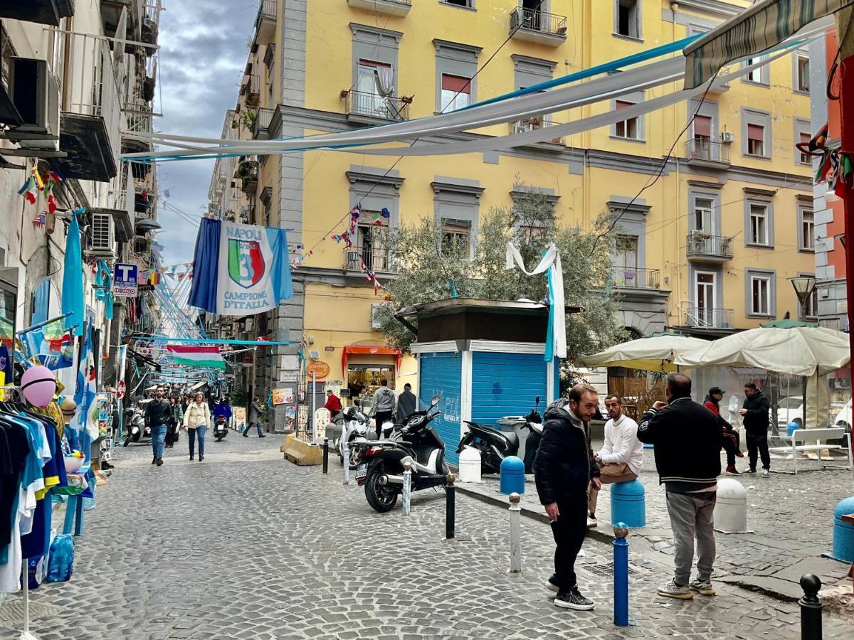 'A Room De' Scugnizzi Naples Extérieur photo