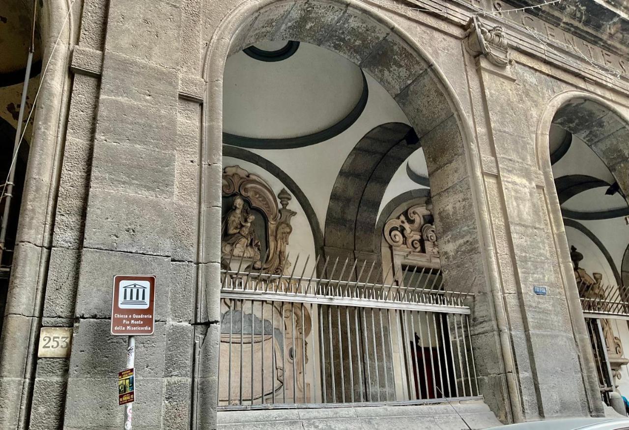 'A Room De' Scugnizzi Naples Extérieur photo
