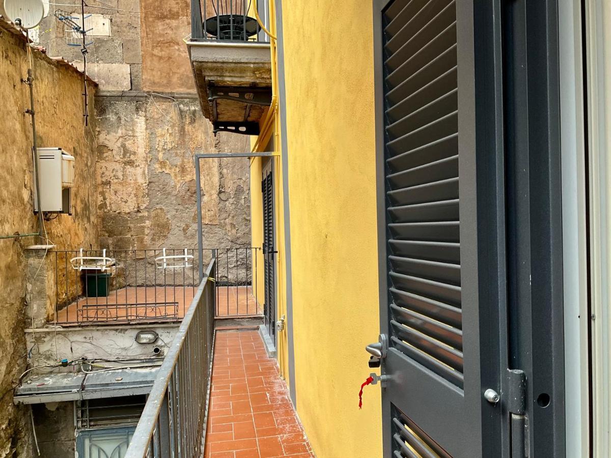 'A Room De' Scugnizzi Naples Extérieur photo
